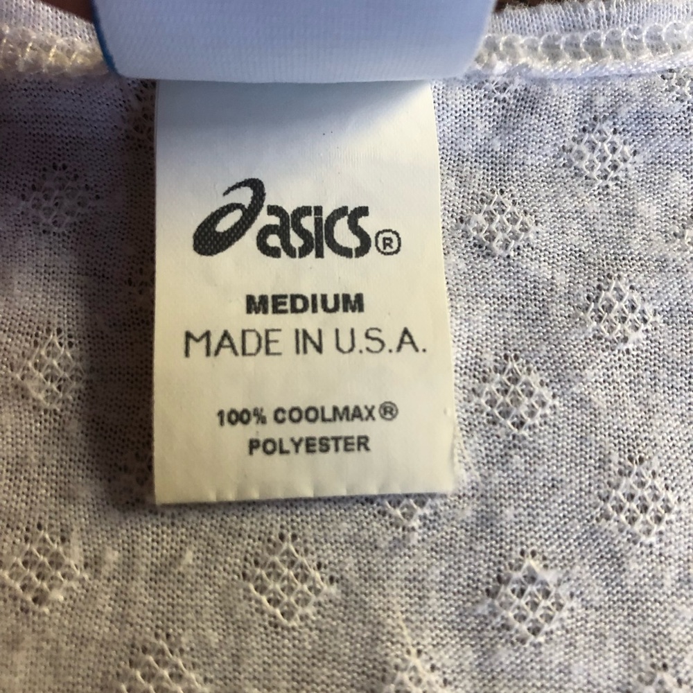 UNDER ARMOUR BOOKS ASICS Bundle- 3 Size Medium Athletic Tops - Picture 15 of 16